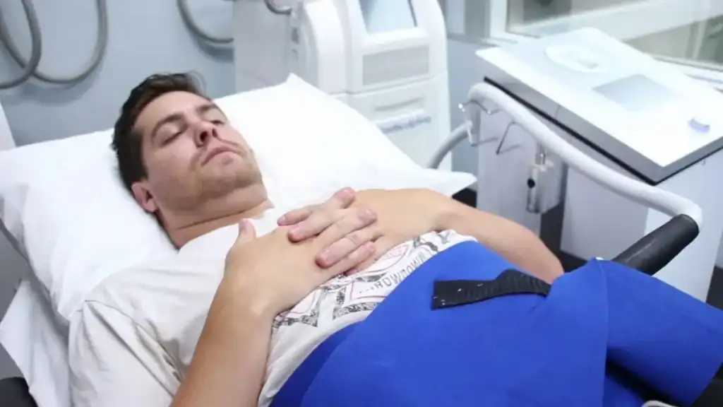 Transforming Bodies: Celebrity Success Stories and the Truth Behind Body Contouring 2 Image of male having body contouring Romford treatment